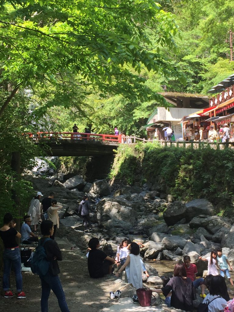 箕面の滝川